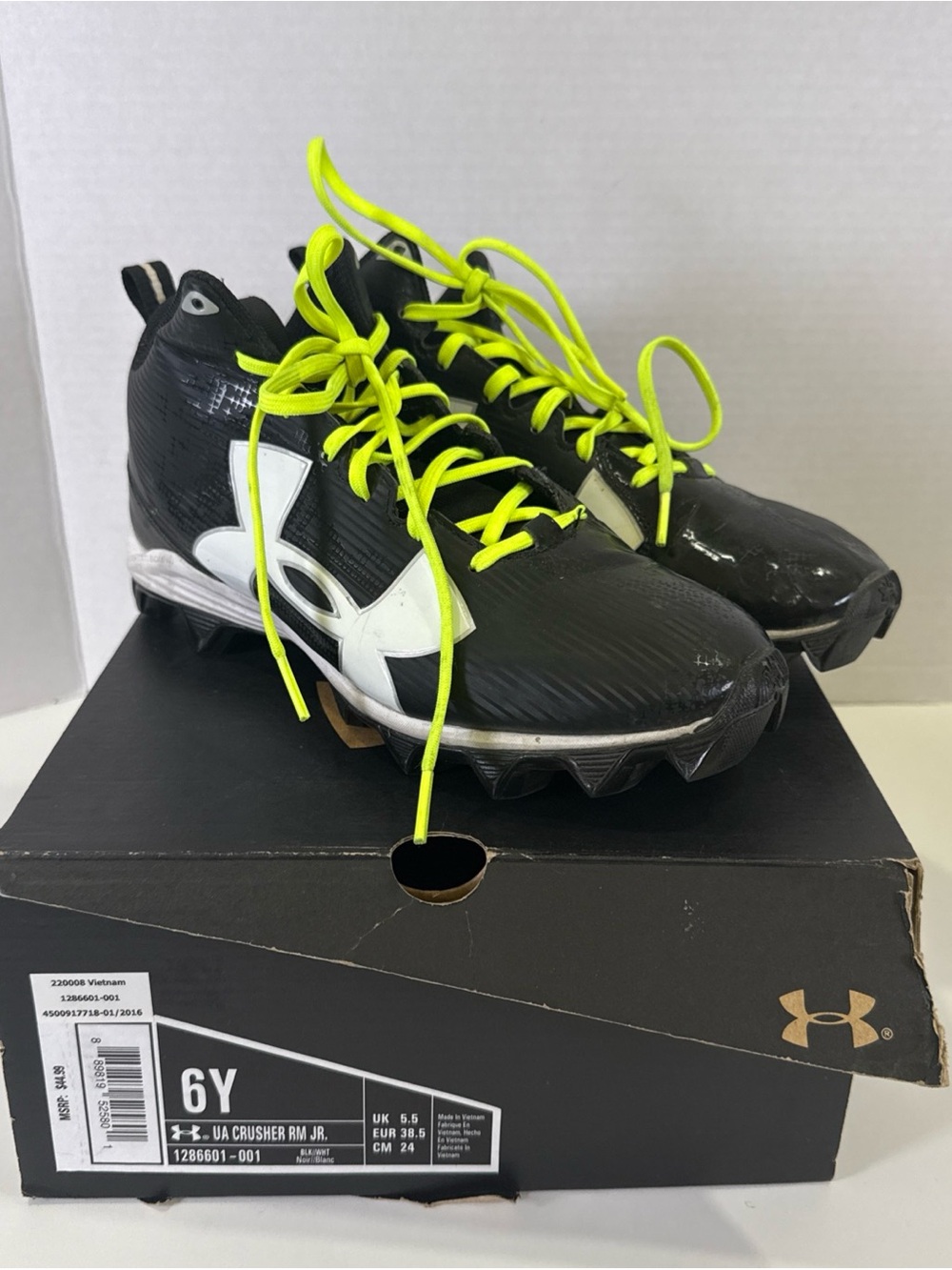 Under Armour UA Crusher RM Jr Youth Baseball Cleats Black White Size 6Y Kids